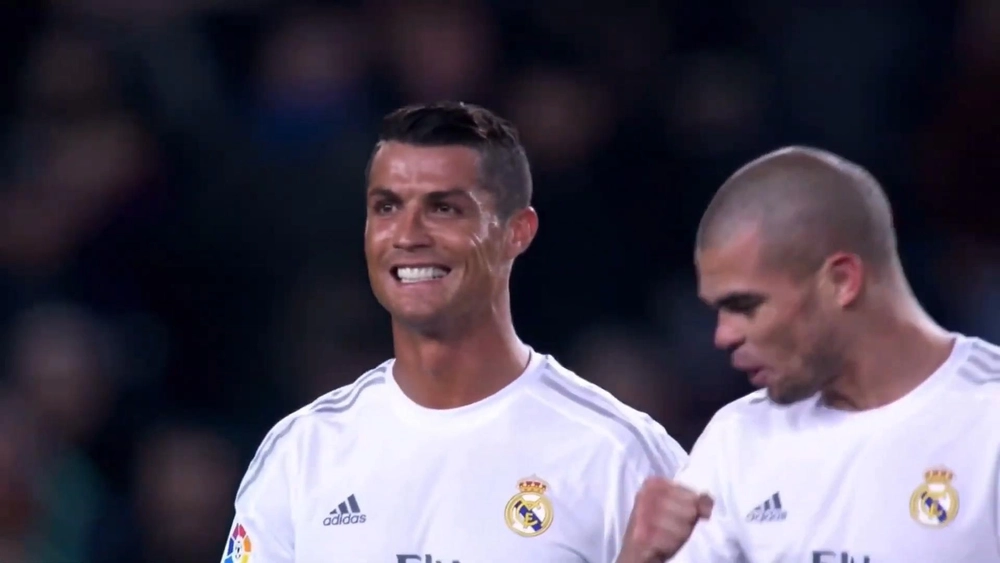 Cristiano Ronaldo - Fondo en Movimiento para PC, Android & iPhone