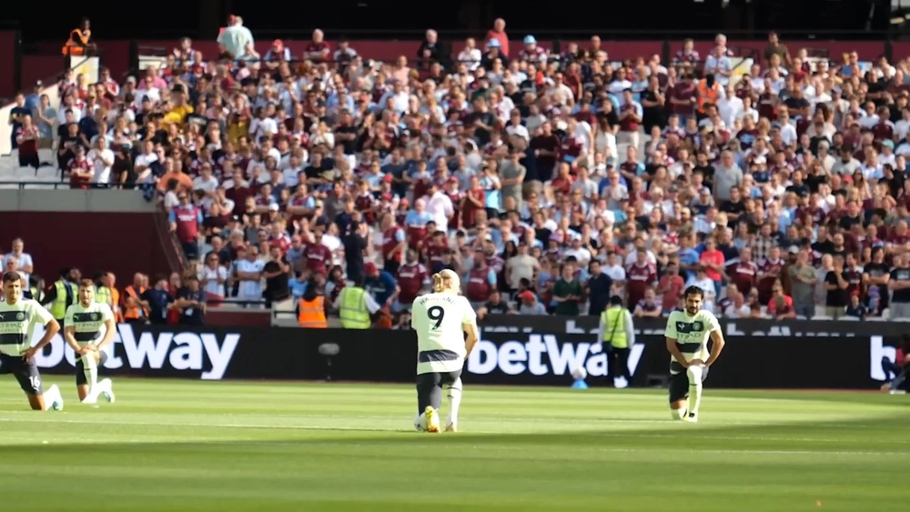 Erling Haaland - Fondo de Pantalla En Movimiento para PC, Android & iPhone