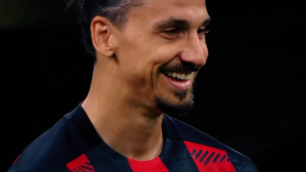 Zlatan Ibrahimovic - Fondo Animado para PC, Android & iPhone