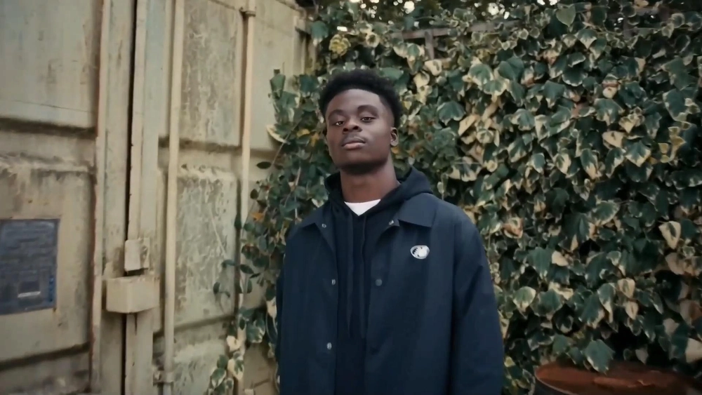 Bukayo Saka - Fondo de Pantalla para PC, Android & iPhone